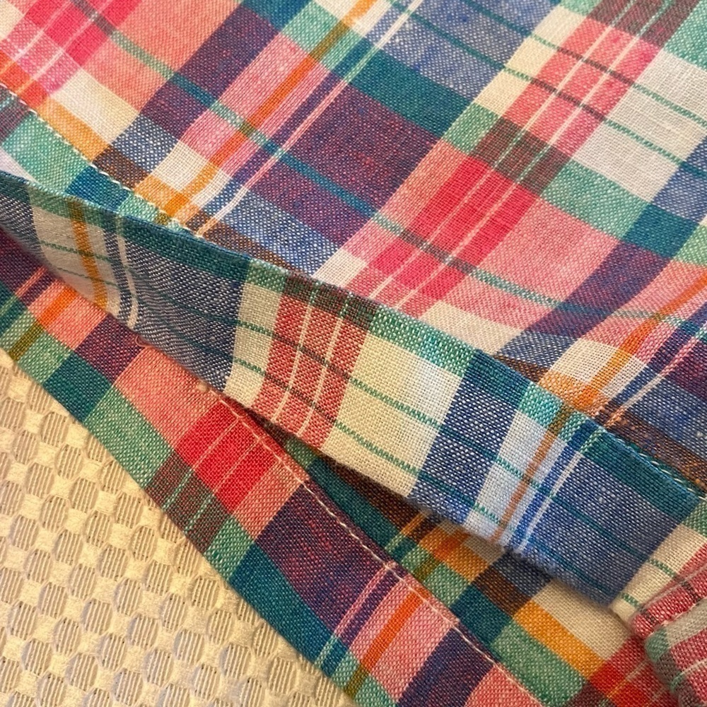 Vineyard Vines Cuffed 100% Linen Shorts Size XS 4 Pockets Cute Fun Summer Staple - Picture 2 of 10